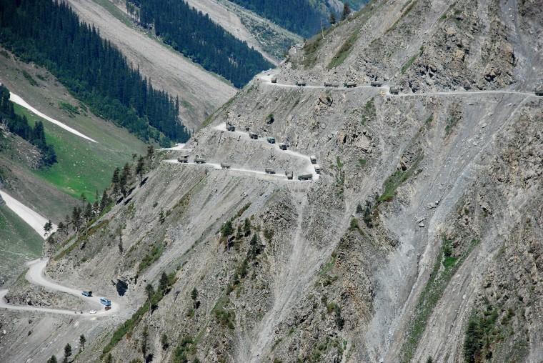 Srinagar to Zojila Pass